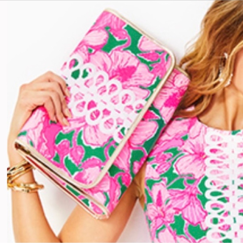 Lilly Pulitzer GWP Envelope Pouch Kelly Green Hibiskus Kiss